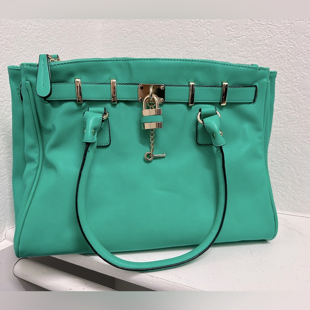Aldo Satchel
